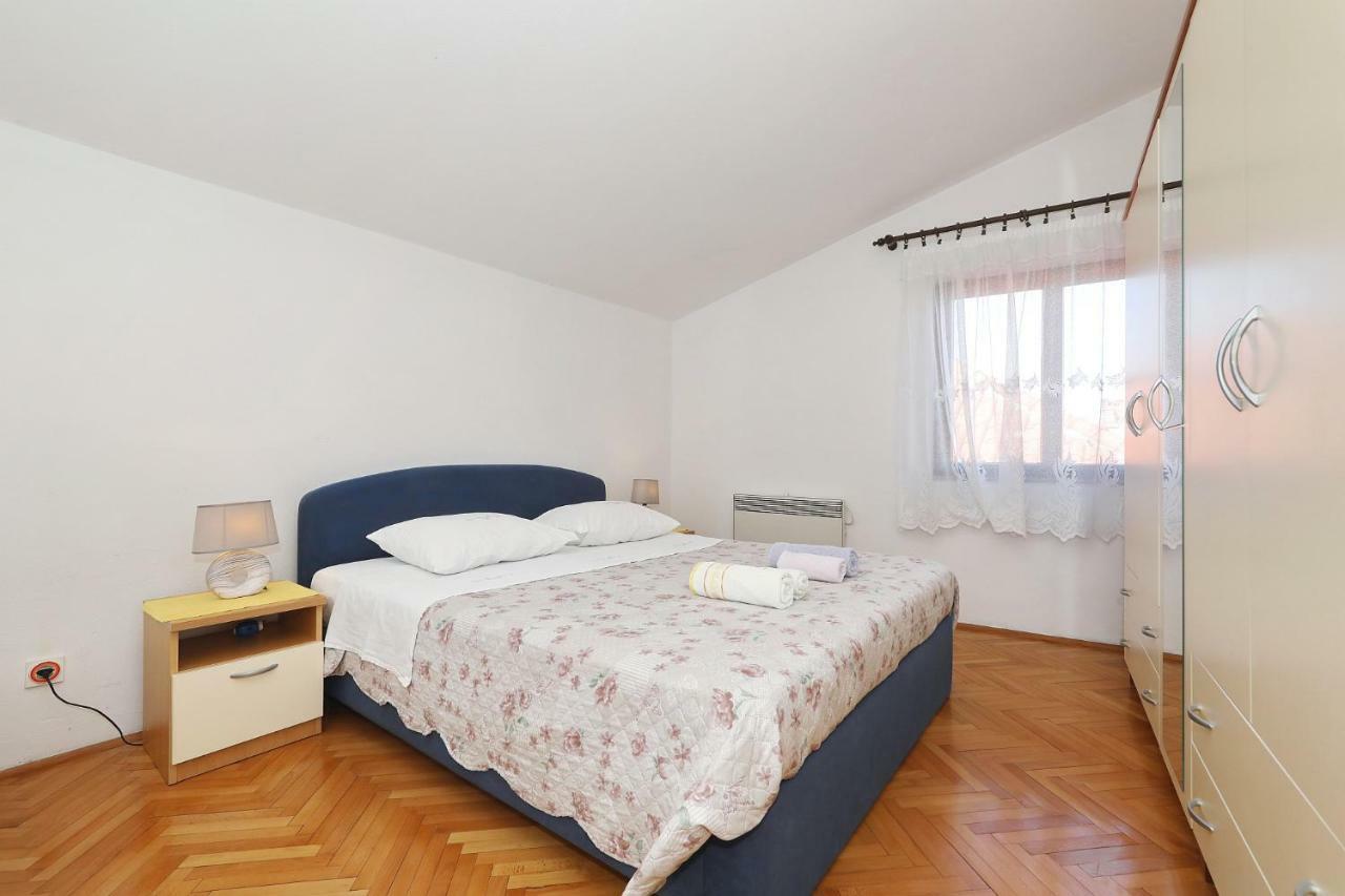 Apartments Vedrana Биоград-на-Мору Экстерьер фото