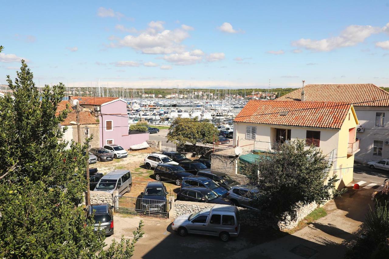 Apartments Vedrana Биоград-на-Мору Экстерьер фото