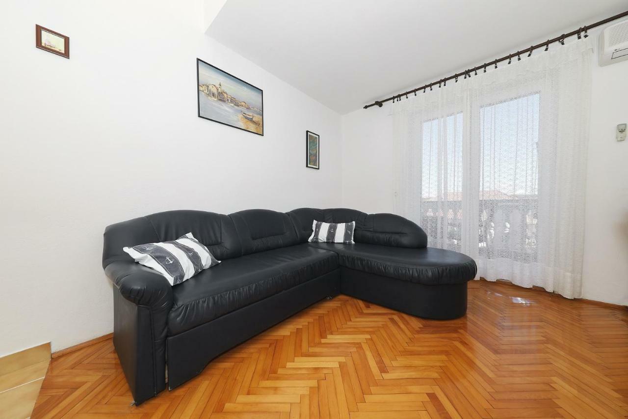 Apartments Vedrana Биоград-на-Мору Экстерьер фото