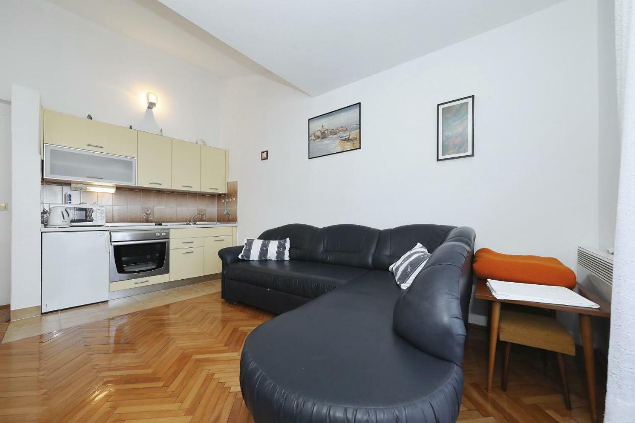 Apartments Vedrana Биоград-на-Мору Экстерьер фото
