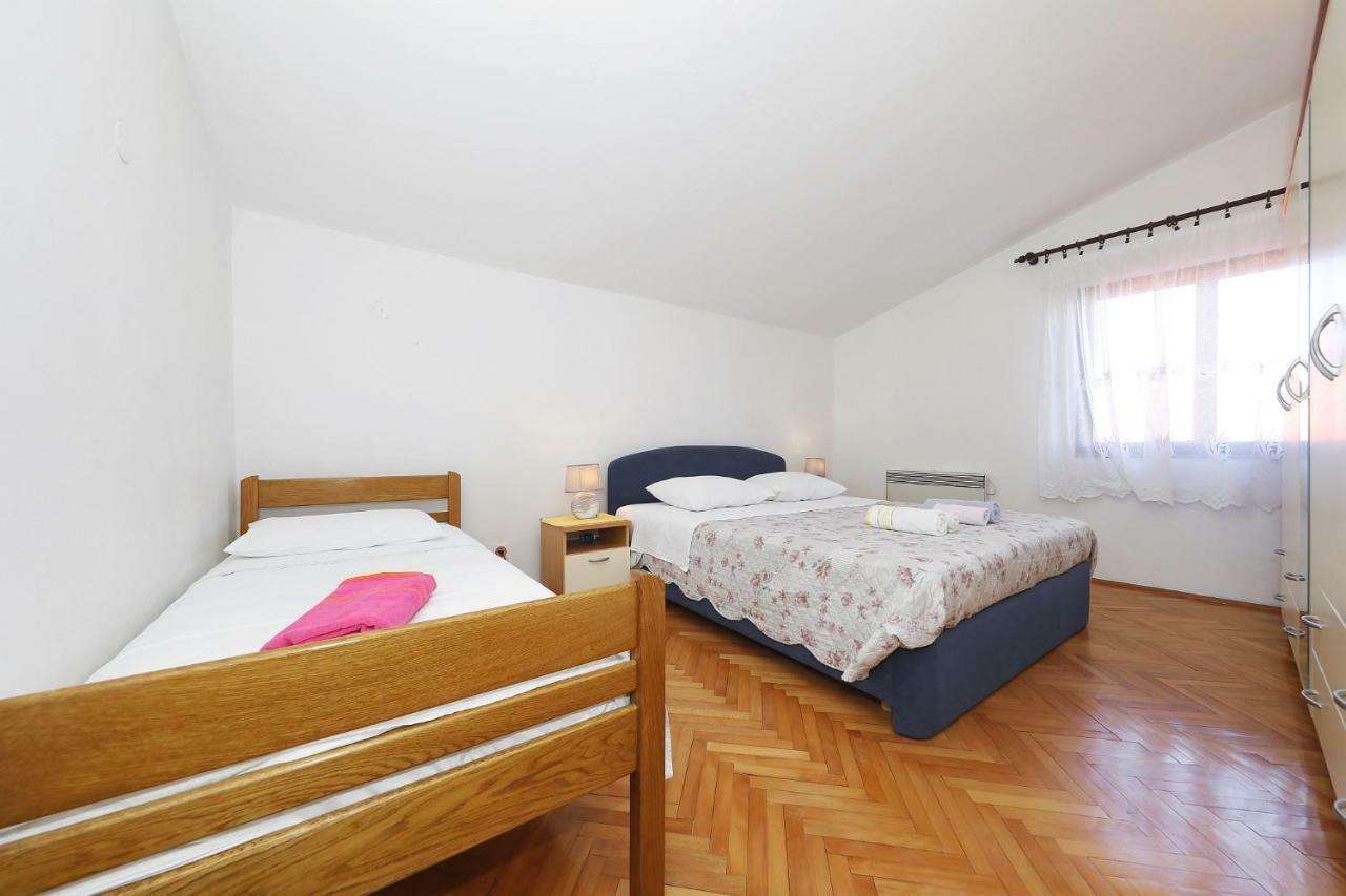 Apartments Vedrana Биоград-на-Мору Экстерьер фото