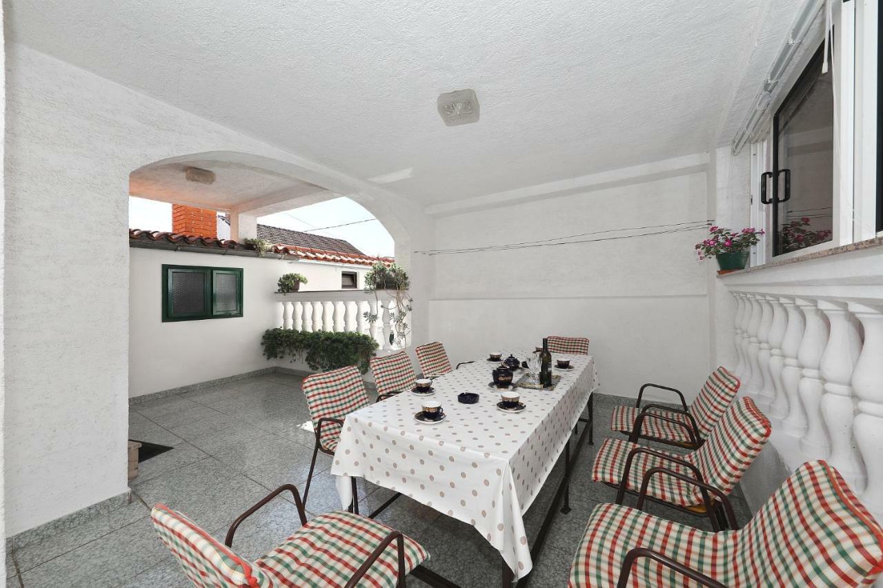 Apartments Vedrana Биоград-на-Мору Экстерьер фото